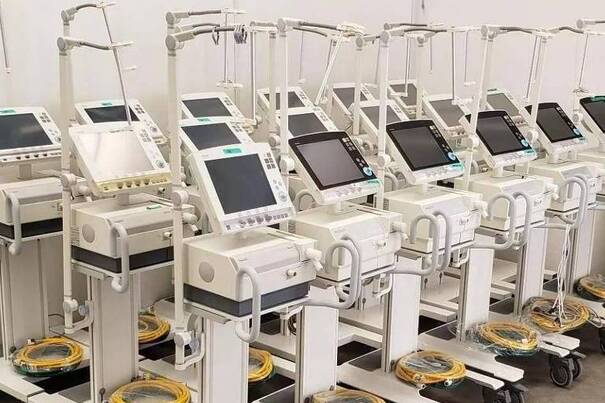 Vendidos no mercado ilegal, ventiladores pulmonares têm preço inflacionado
